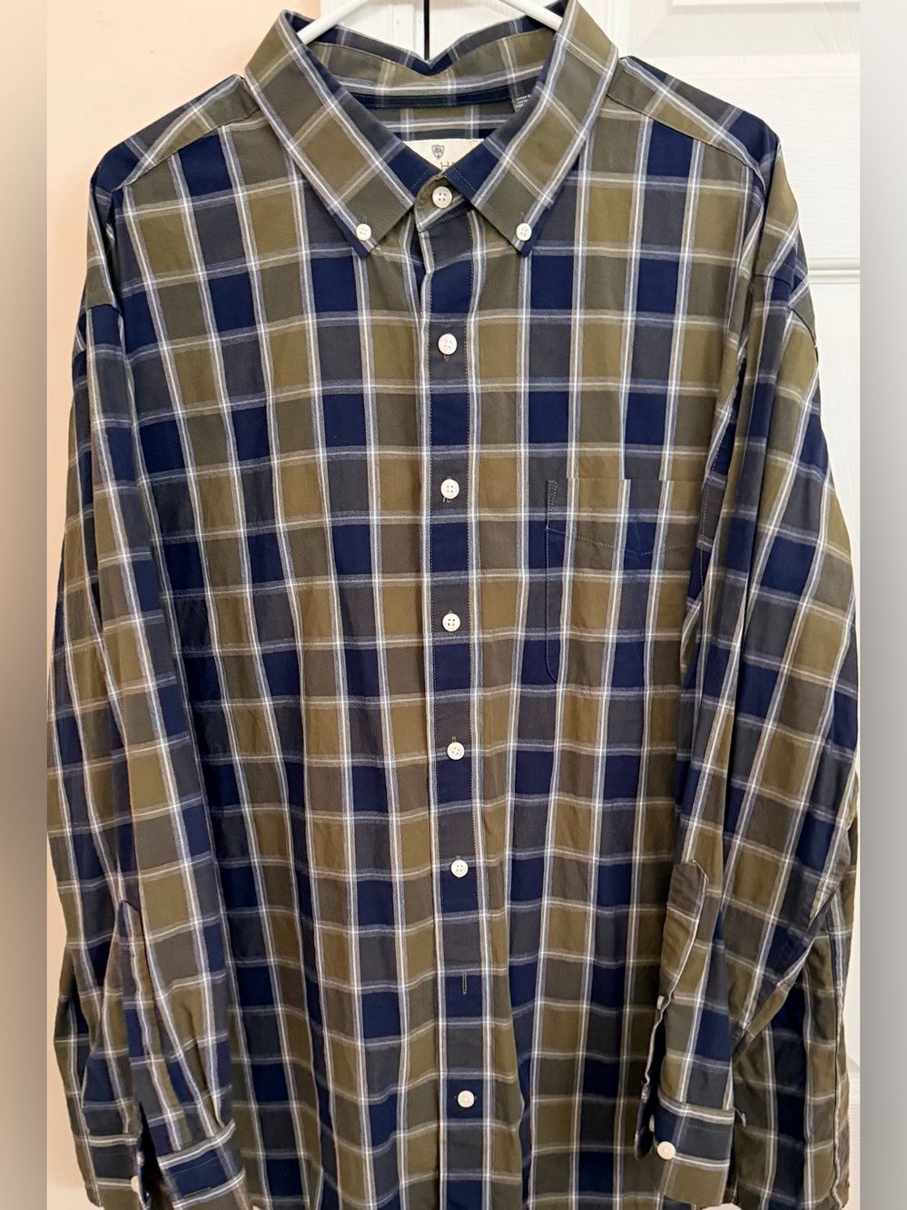 Men's Plaid Button-Down Shirt - Navy & Olive